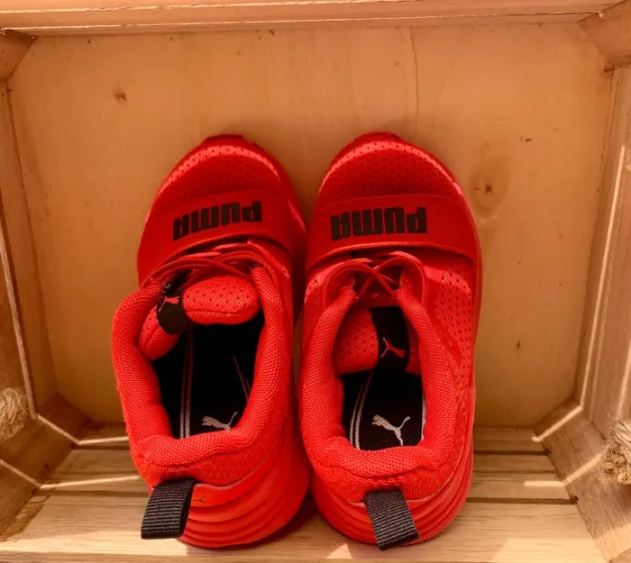 Puma rouges enfant – Pointure 24 – Bon état - photo numéro 2