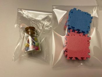 Lot miniatures bocal sucettes et dalles tapis