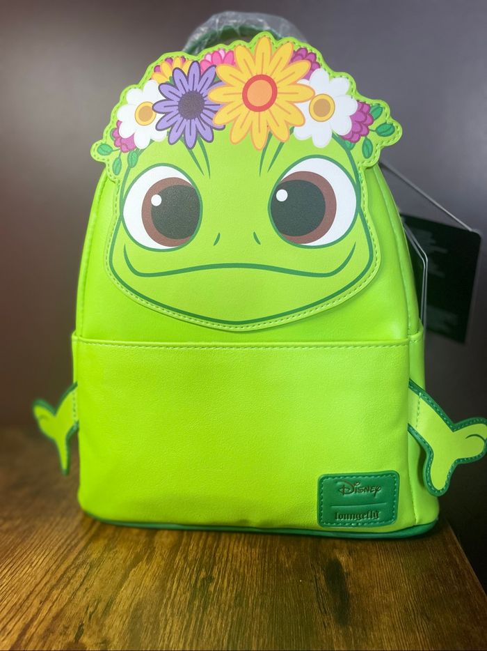 Sac à dos Pascal Cosplay Raiponce Disney Loungefly neuf