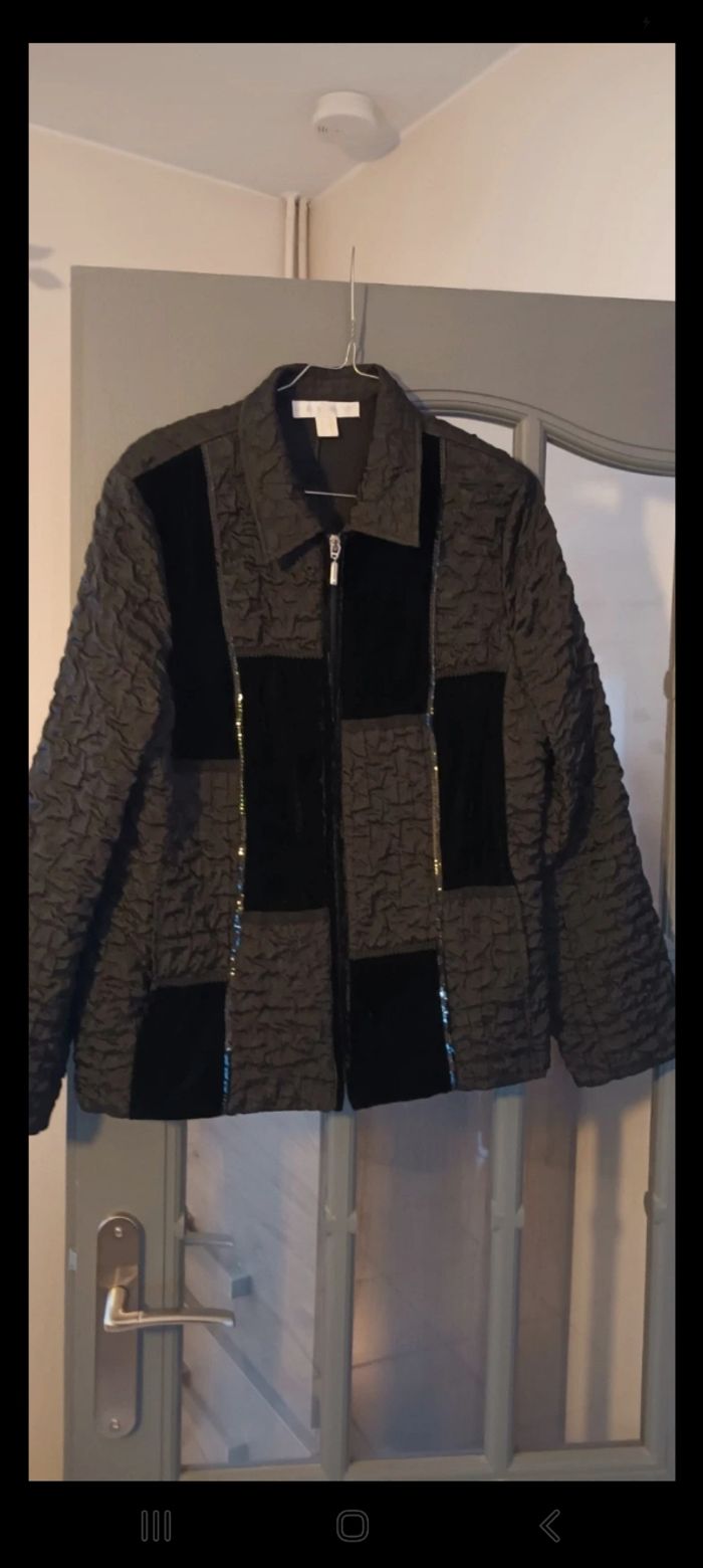 Veste un jour ailleurs