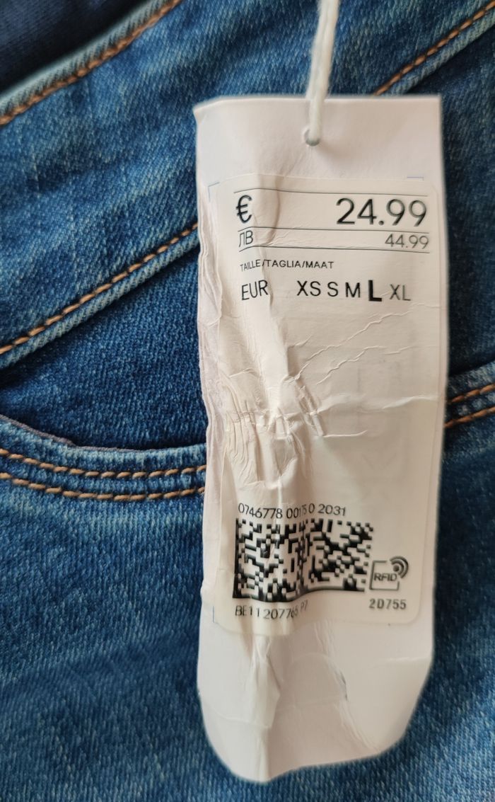 2 beaux shorts en jeans 👖 pour la grossesse 👖 - photo numéro 5
