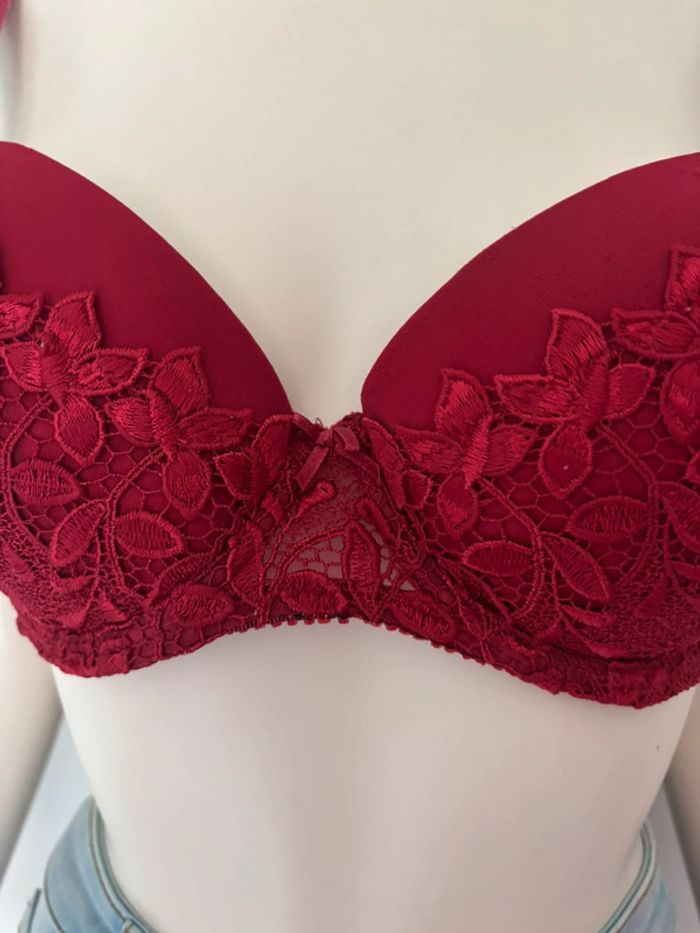 🌺Soutien-gorge push-up rouge bordeaux avec dentelle fleurs brodé Taille EU 80C/FR 95C🌺 - photo numéro 3