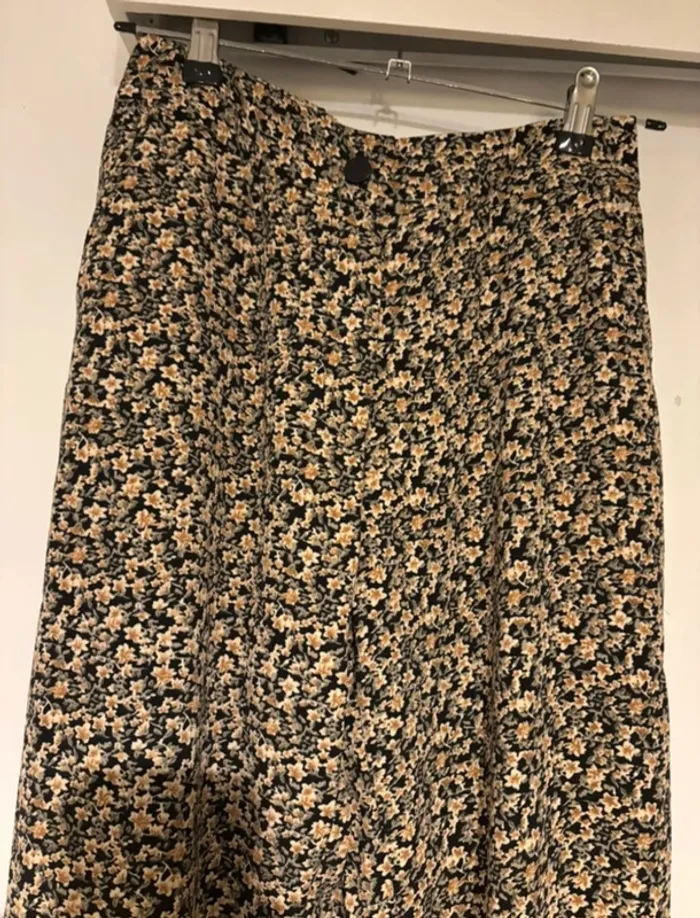 🩷 Pantalon fleuri Kaporal T.S neuf - photo numéro 4