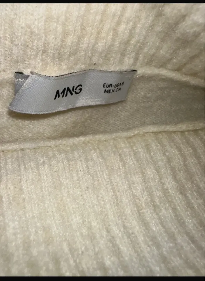 Pull col asymétrique biseauté blanc cassé MANGO neuf - photo numéro 3