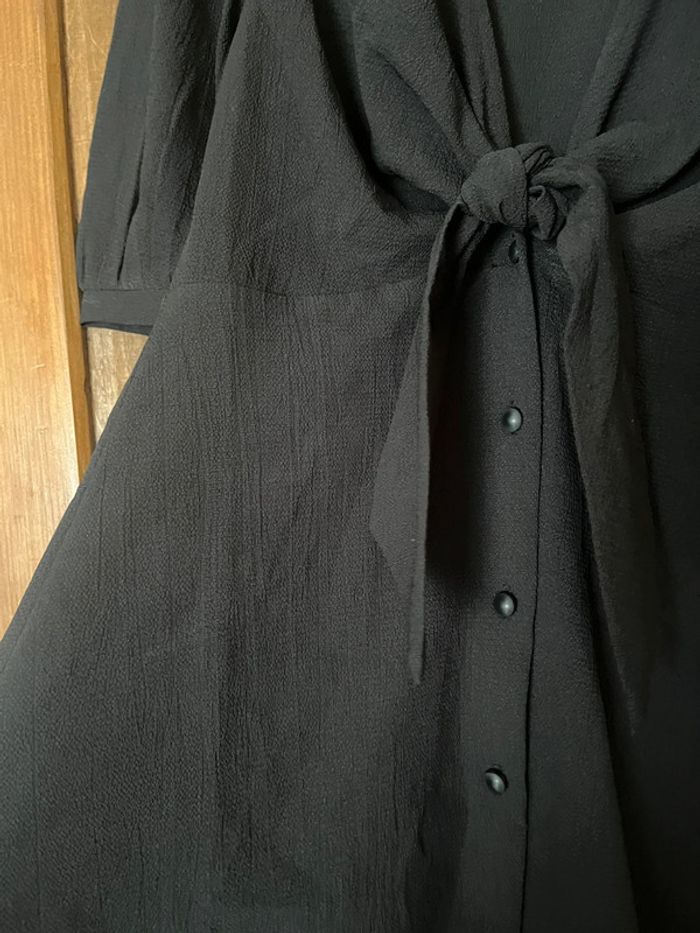 Robe noire - photo numéro 2