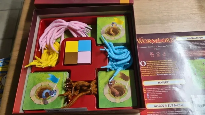 Proche du neuf jeu de société Wormlord des éditions Sit Down, - photo numéro 2