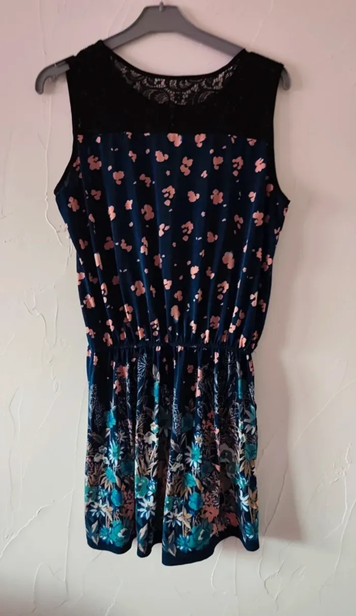 Sublime combi short fluide taille 38 ou M - photo numéro 4