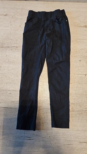 Pantalon en toile noir, super élastique, 8 ans