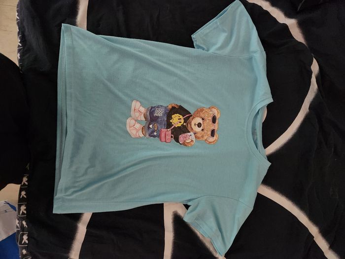 T-shirt et un pull - photo numéro 3