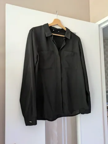 Magnifique haut blouse chemisier femme taille 42 noir