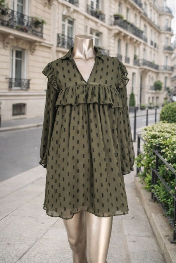 Robe bohème courte fluide kaki à pois texturés – Zara – Taille XS (34)