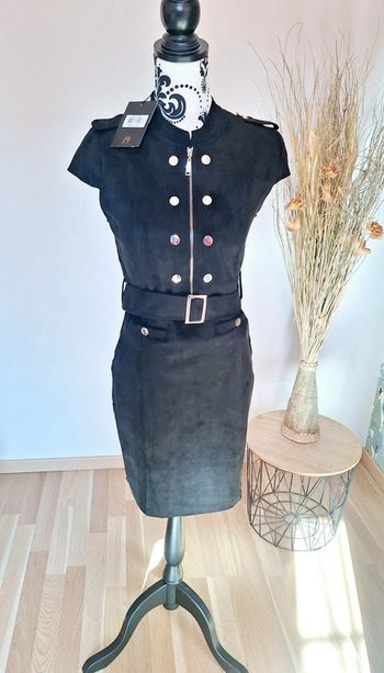 Sublime! Élégante robe en peau de pêche taille 36 neuve