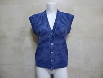 gilet sans manches bleu tricoté main Taille 38  Neuf