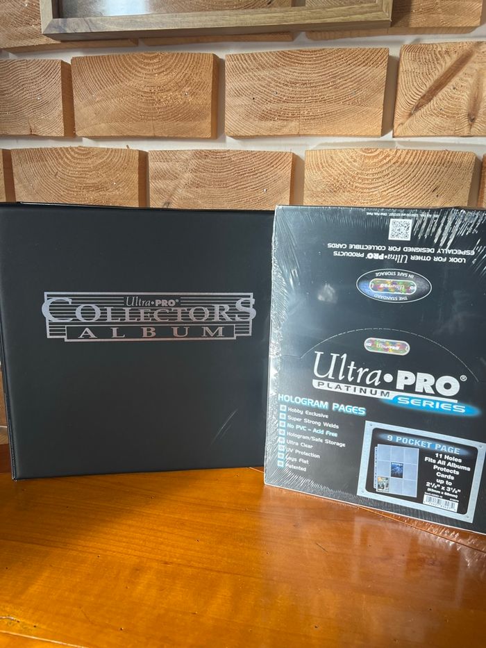 Lot classeur noir + 100 pages Ultra Pro Platinum