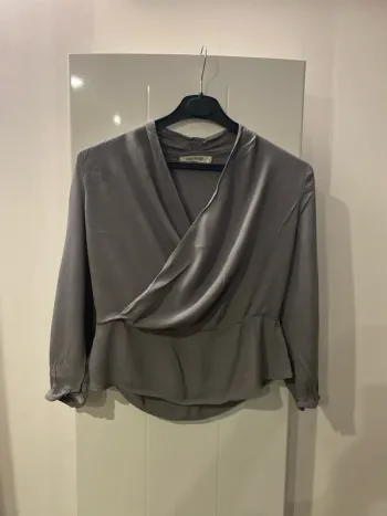 Haut blouse gris