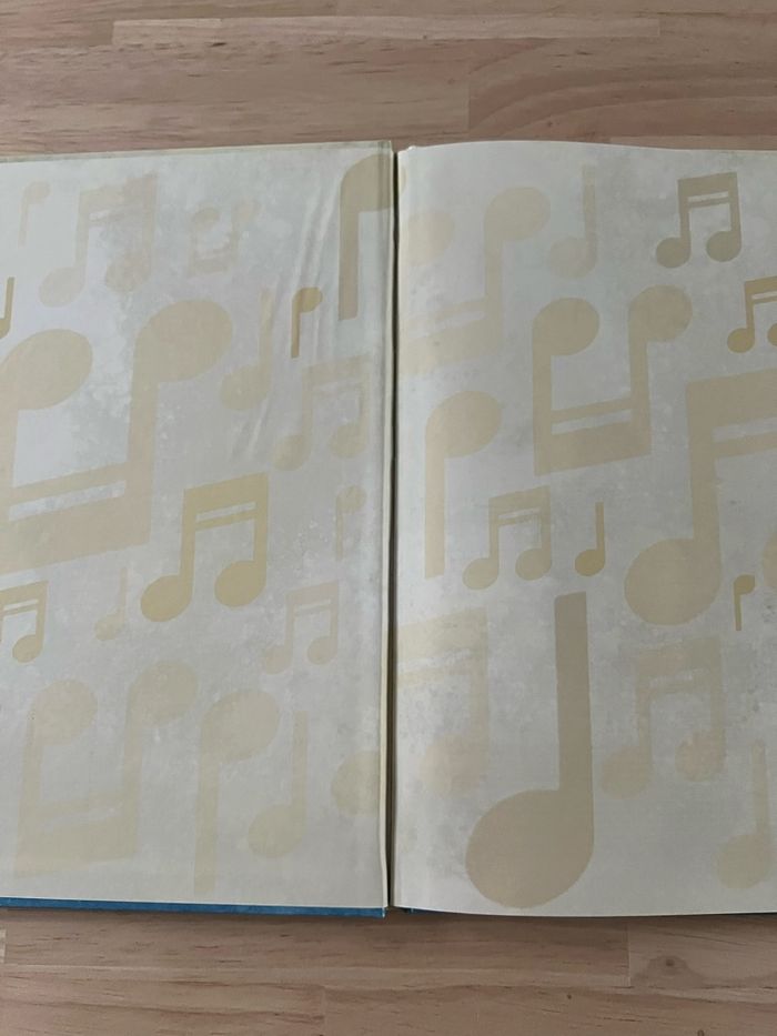 Livre Disney Audiocontes Magiques n°40 – Là-Haut – Bon État (Sans Figurines) - photo numéro 2