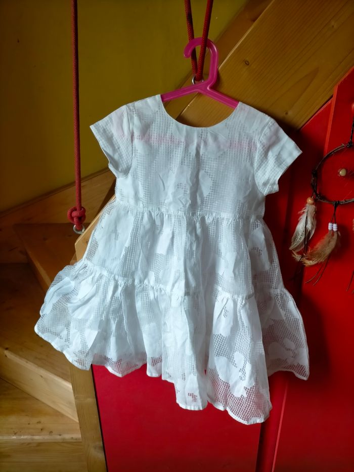 Très belle robe Catimini neuve 6 ans