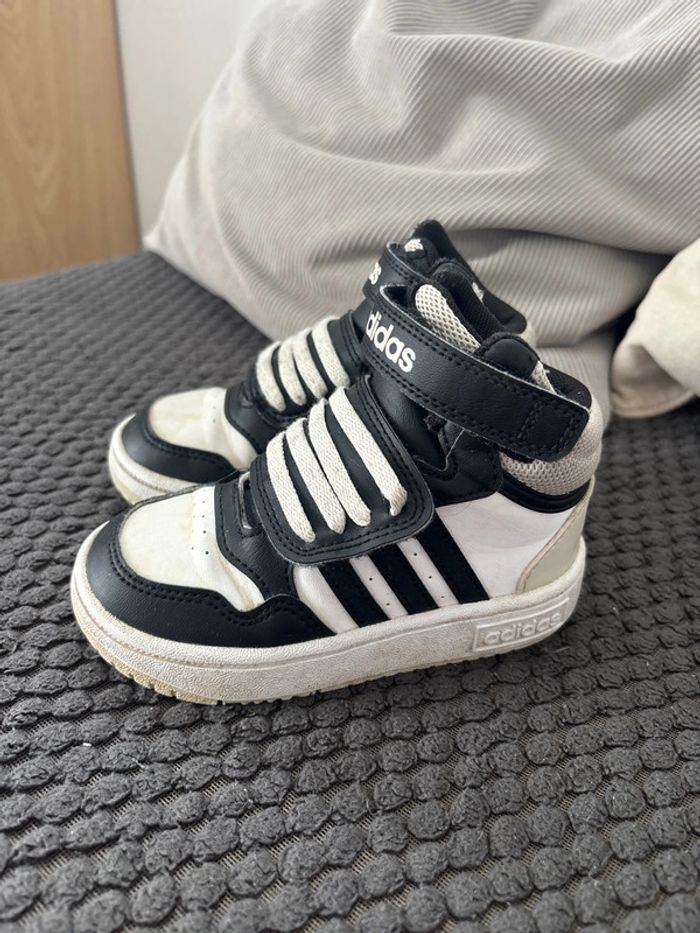 Baskets adidas montantes 25 - photo numéro 2