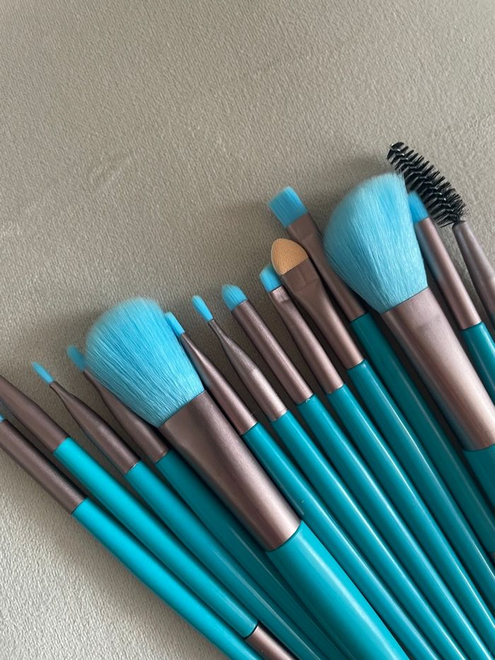 Lot de pinceaux à maquillage