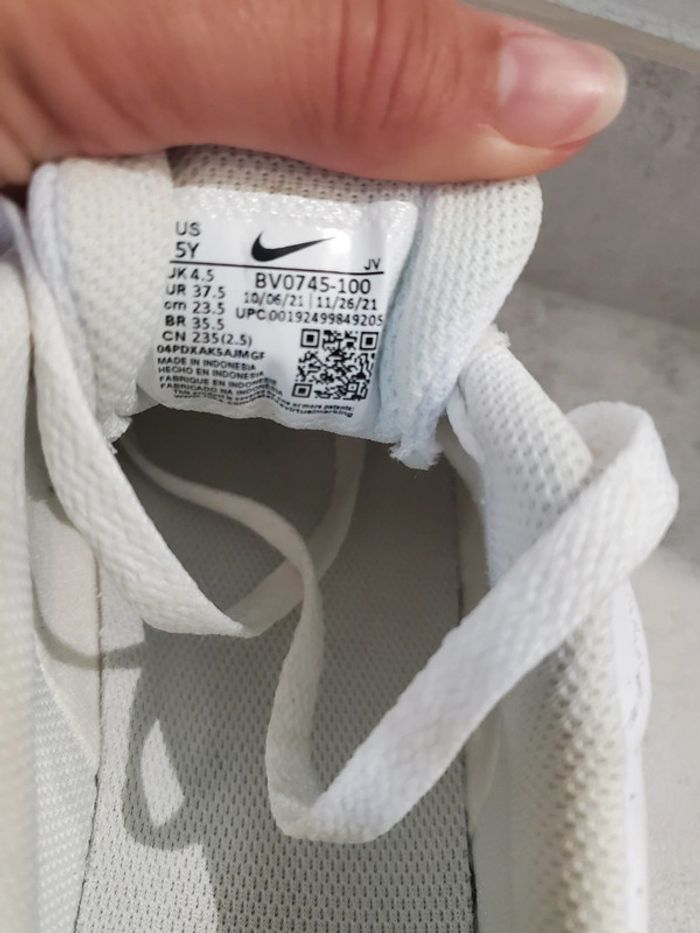 Basket Nike Court Borough low 37,5 - photo numéro 4