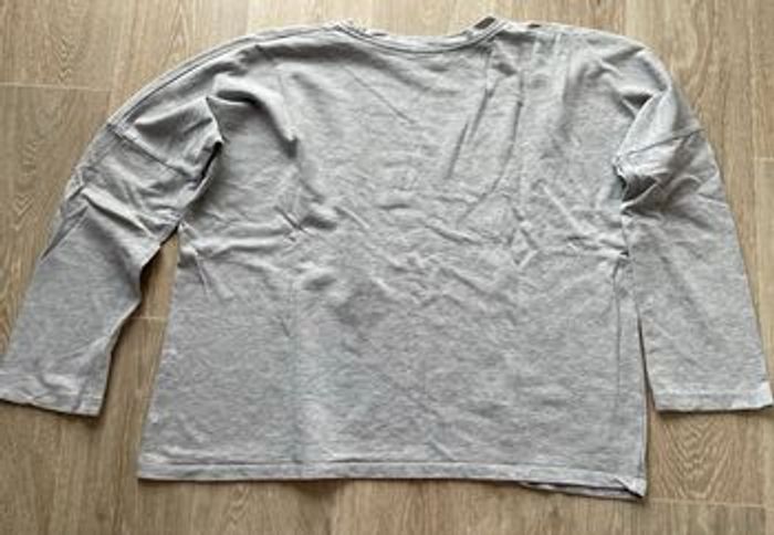 Pull léger   manches  longues Zara taille S en très bon état - photo numéro 2