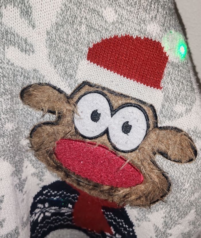 Pull clignotant noël - photo numéro 5