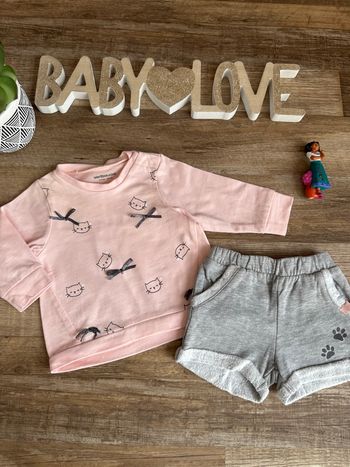 - Ensemble Vertbaudet - 3 mois  - Très bon état, mini tache