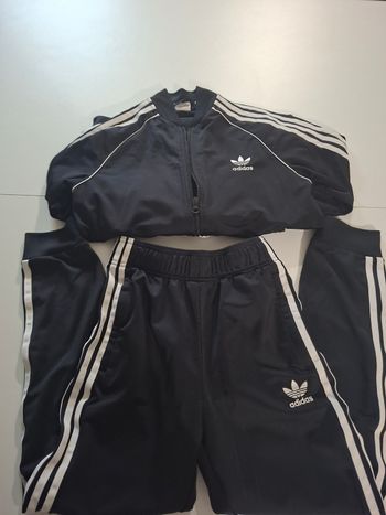 Survêtement adidas