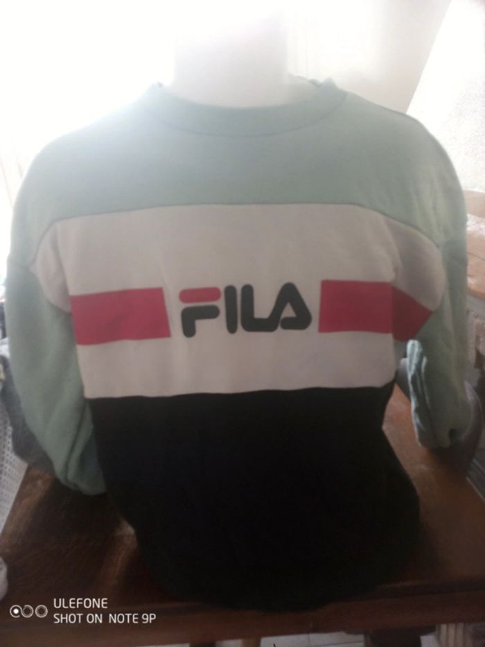 Sweat fila femme taille L en bon état