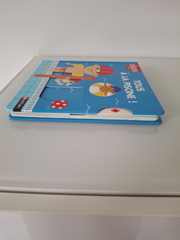Livre KIDIDOC "Tous à la piscine" - photo numéro 8