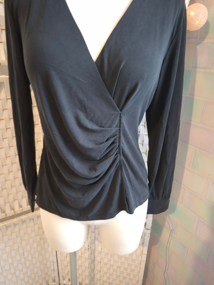 Joli haut cache-cœur noir Etam femme TS / 36 Très Bon État - photo numéro 2