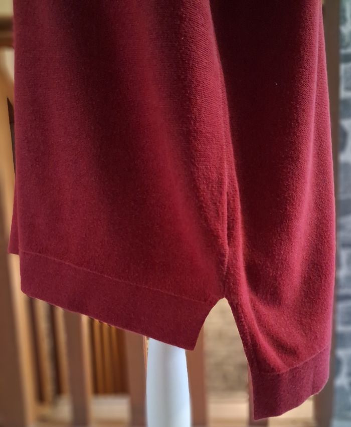 Pull rouge avec coudières et épaulettes - photo numéro 6