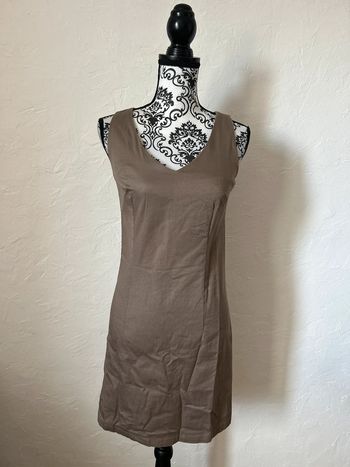 Très belle robe marron 🥰 taille 36 de chez camaïeu