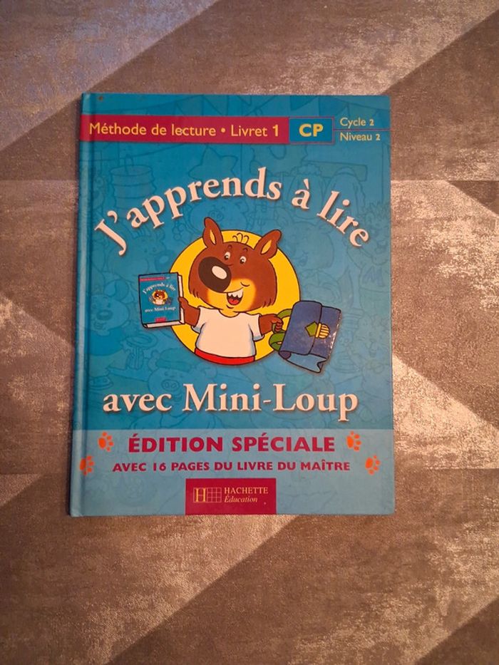 J apprend à lire avec mini loup