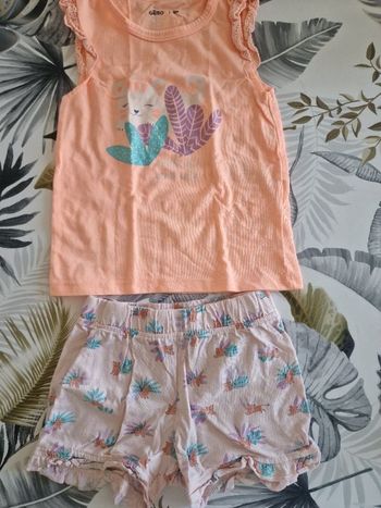 Ensemble et/ou pyjama short tee-shirt 3ans