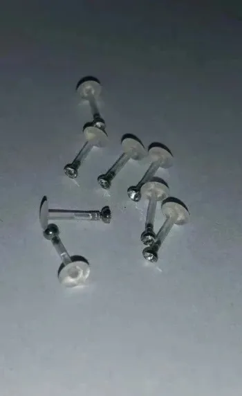 Lot de 2 piercings labret - Neuf