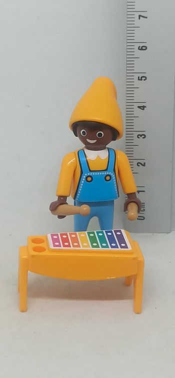 Enfant garçon lutin avec instrument de musique playmobil