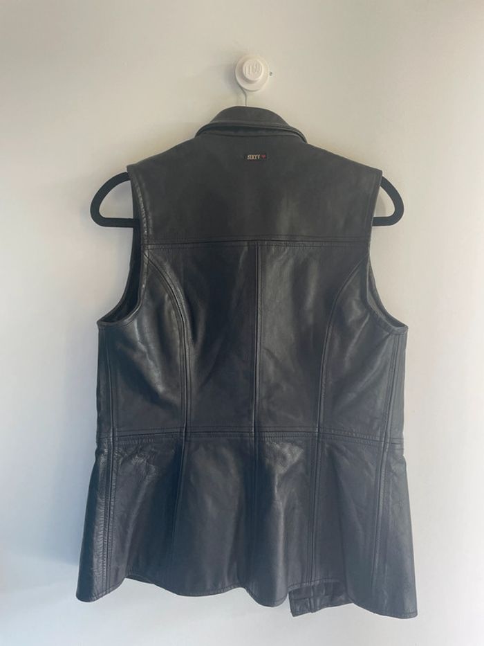 Gilet noir en cuir Sixty – style intemporel - photo numéro 3