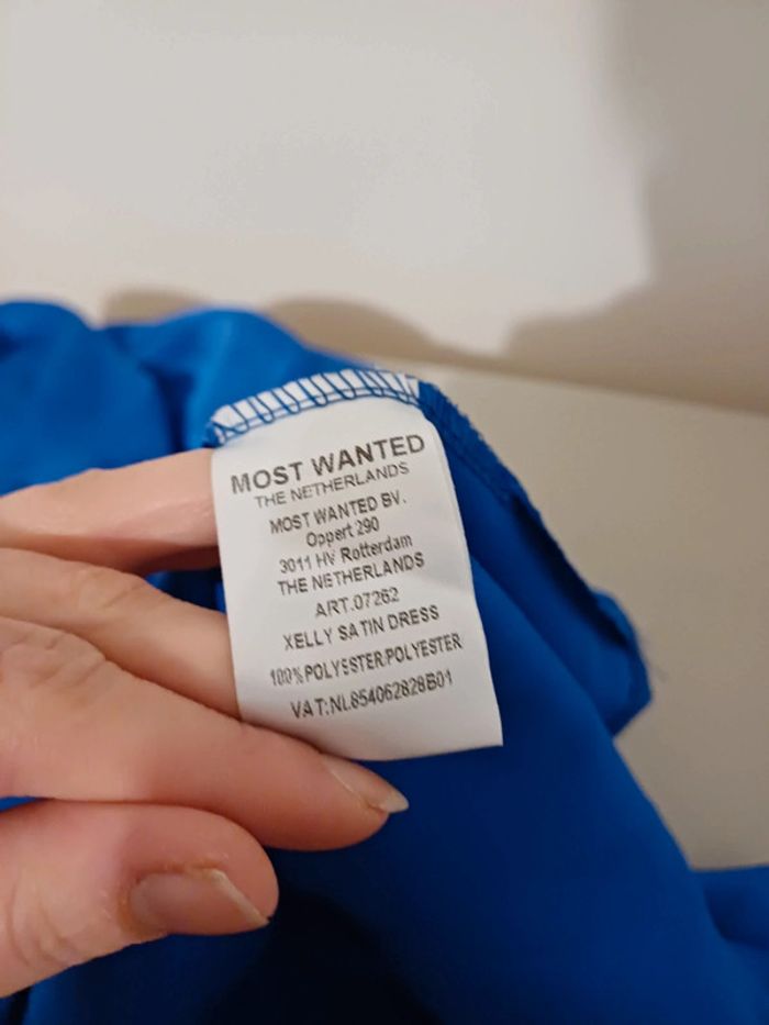 Robe bleue satinée cache-coeur Most Wanted taille XS 34 - photo numéro 8