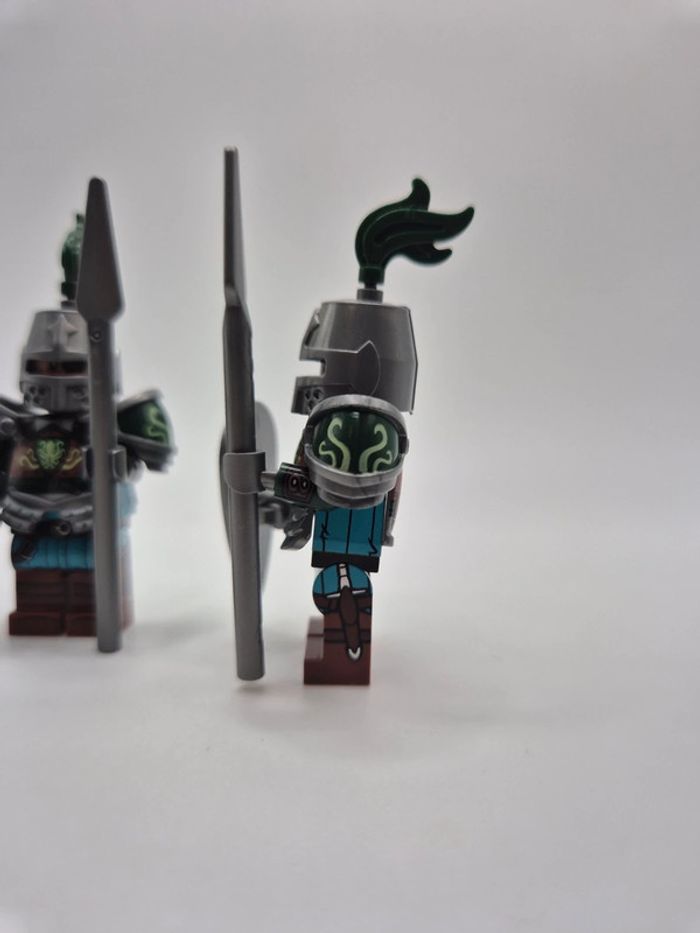 Figurines type lego 2 soldats chevaliers Pieuvre - photo numéro 4