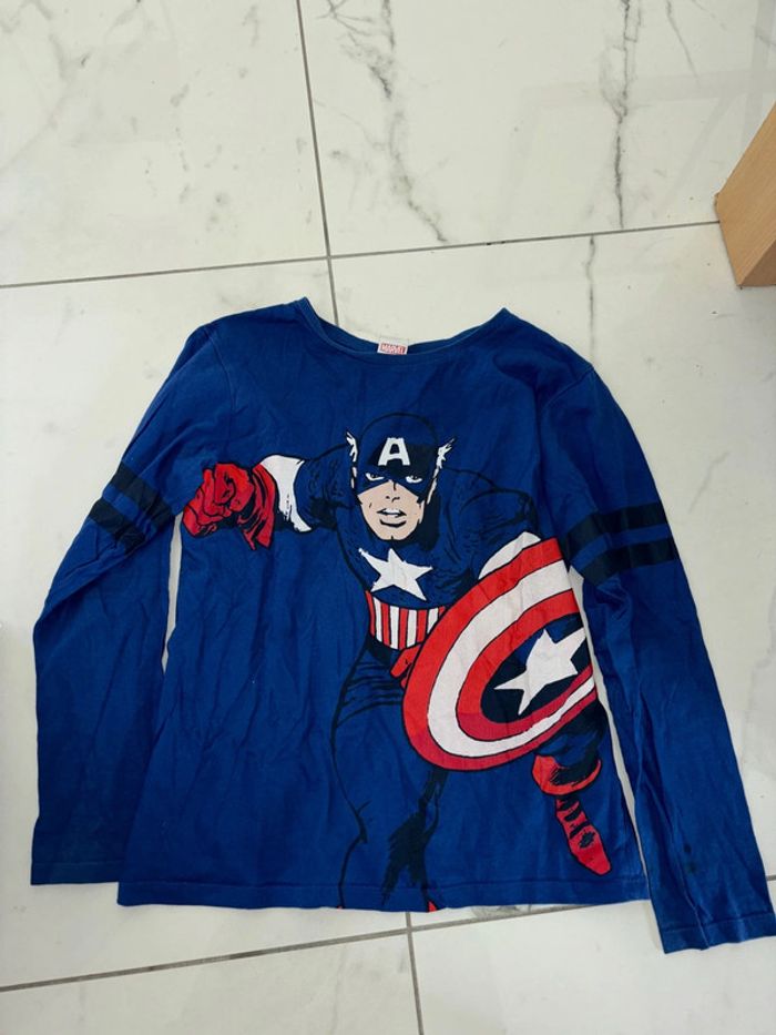 TEE shirt manches longues Marvel capitaine america taille 11 ans