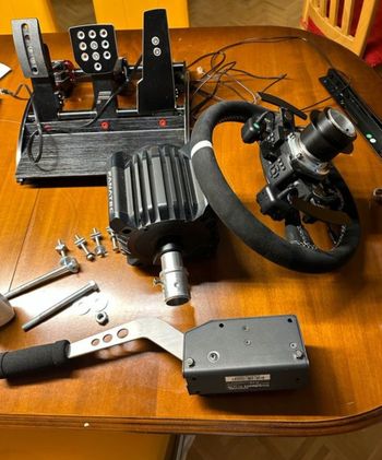 Fanatec DD pro 8Nm,avec frein à main,pédales V3Fan