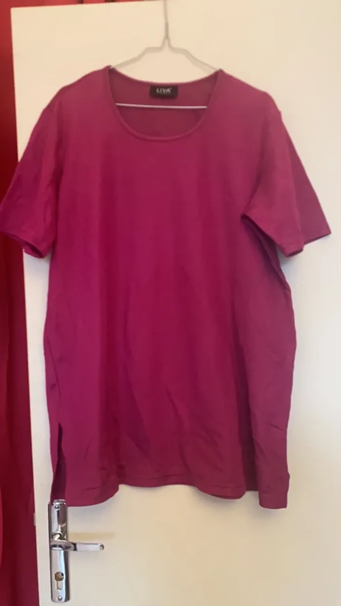 T-shirt violet