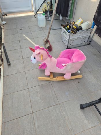Licorne à bascule  sonore