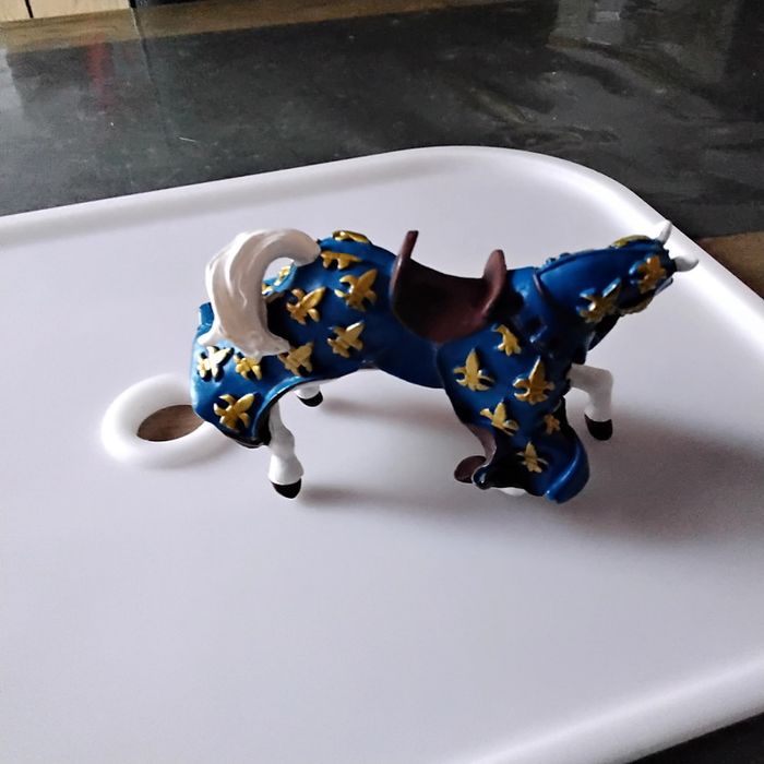 Cheval bleu  du prince Philippe Papo - photo numéro 2