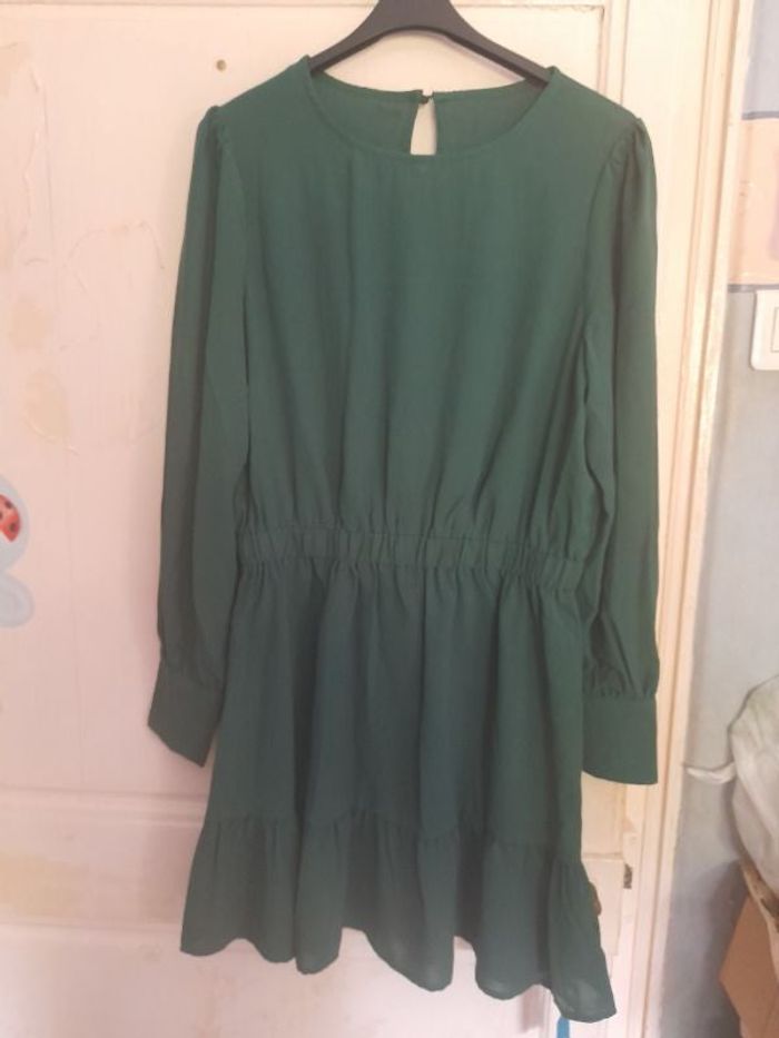 Robe verte, NEUVE, taille L