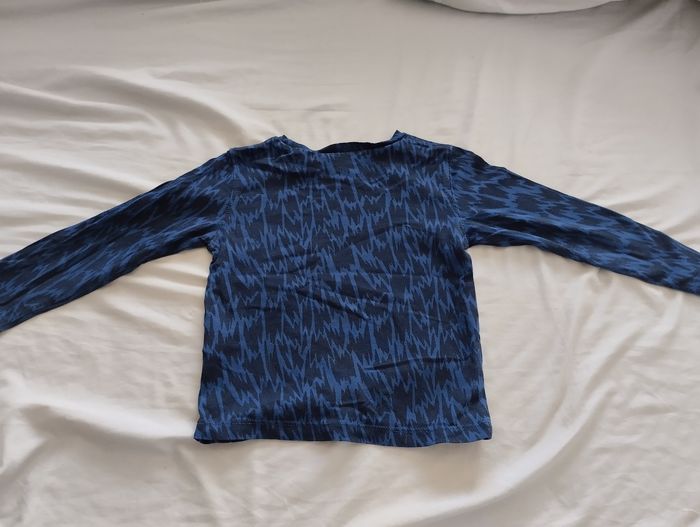 T-shirt H&M taille 3 ans - photo numéro 3