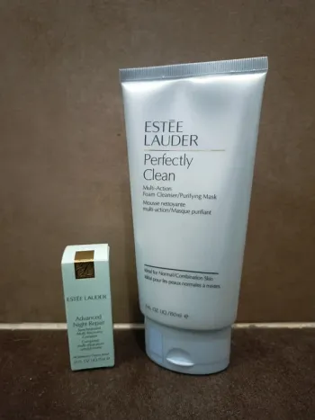 Deux produits estee lauder Mousse nettoyante 150ml Complexe multi réparation 7ml