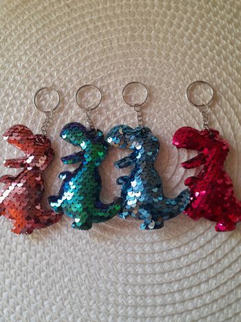 Lot de 4 portes clés dinosaure