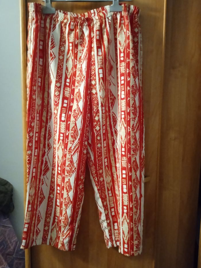 Pantalon a jambes larges rouge et blanc Damart taille 42 - photo numéro 2